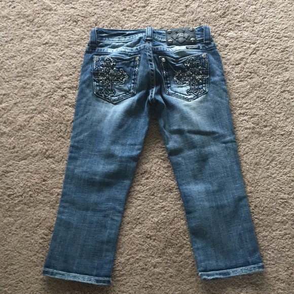 Miss Me Capris - Picture 4 of 5